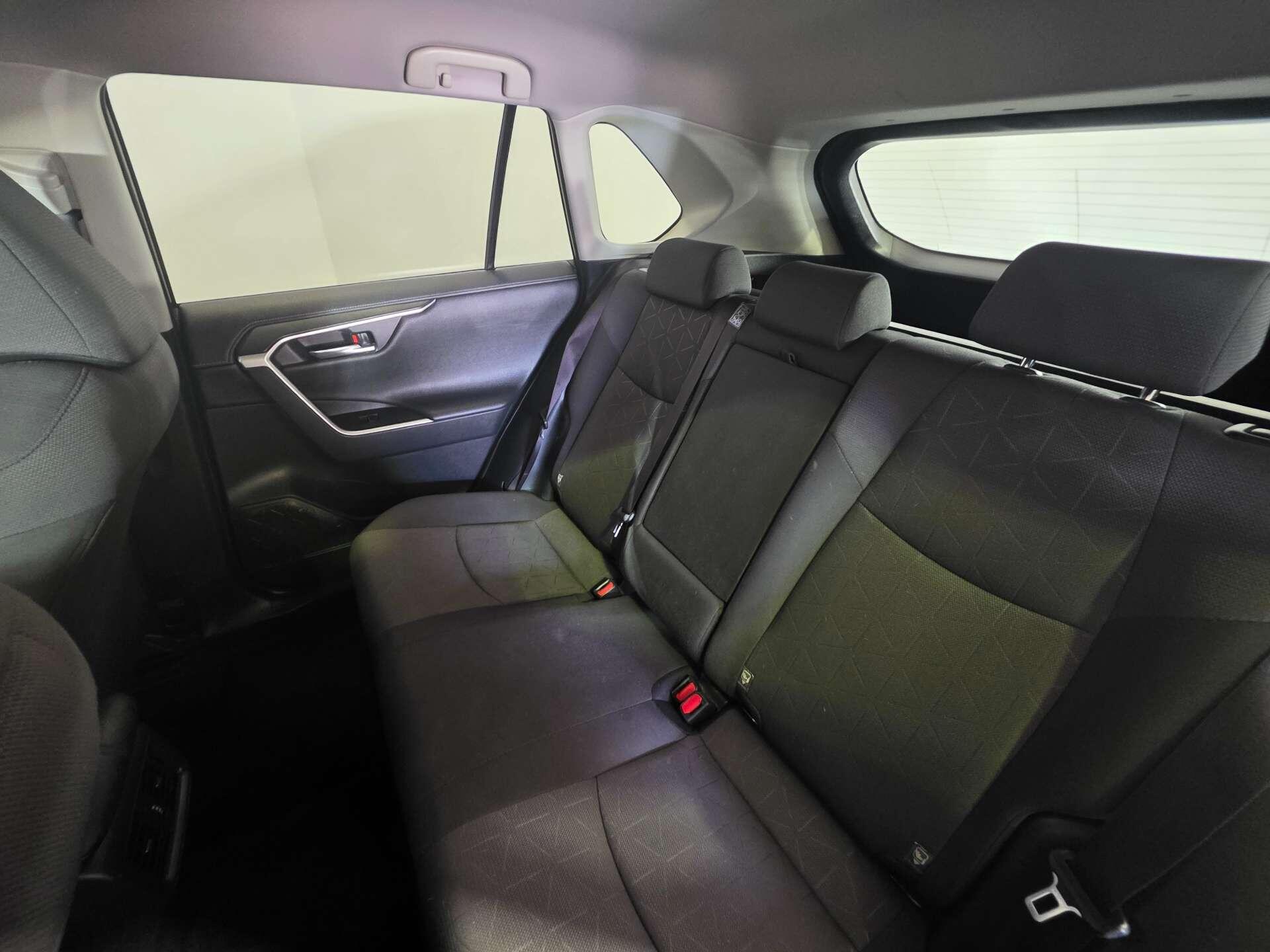 Toyota Rav4 view 41
