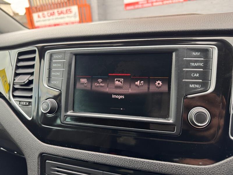 Volkswagen Golf SV view 26