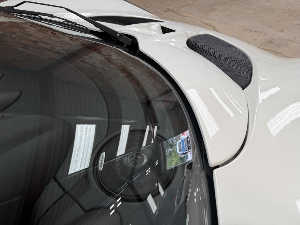 Lotus Elise view 16