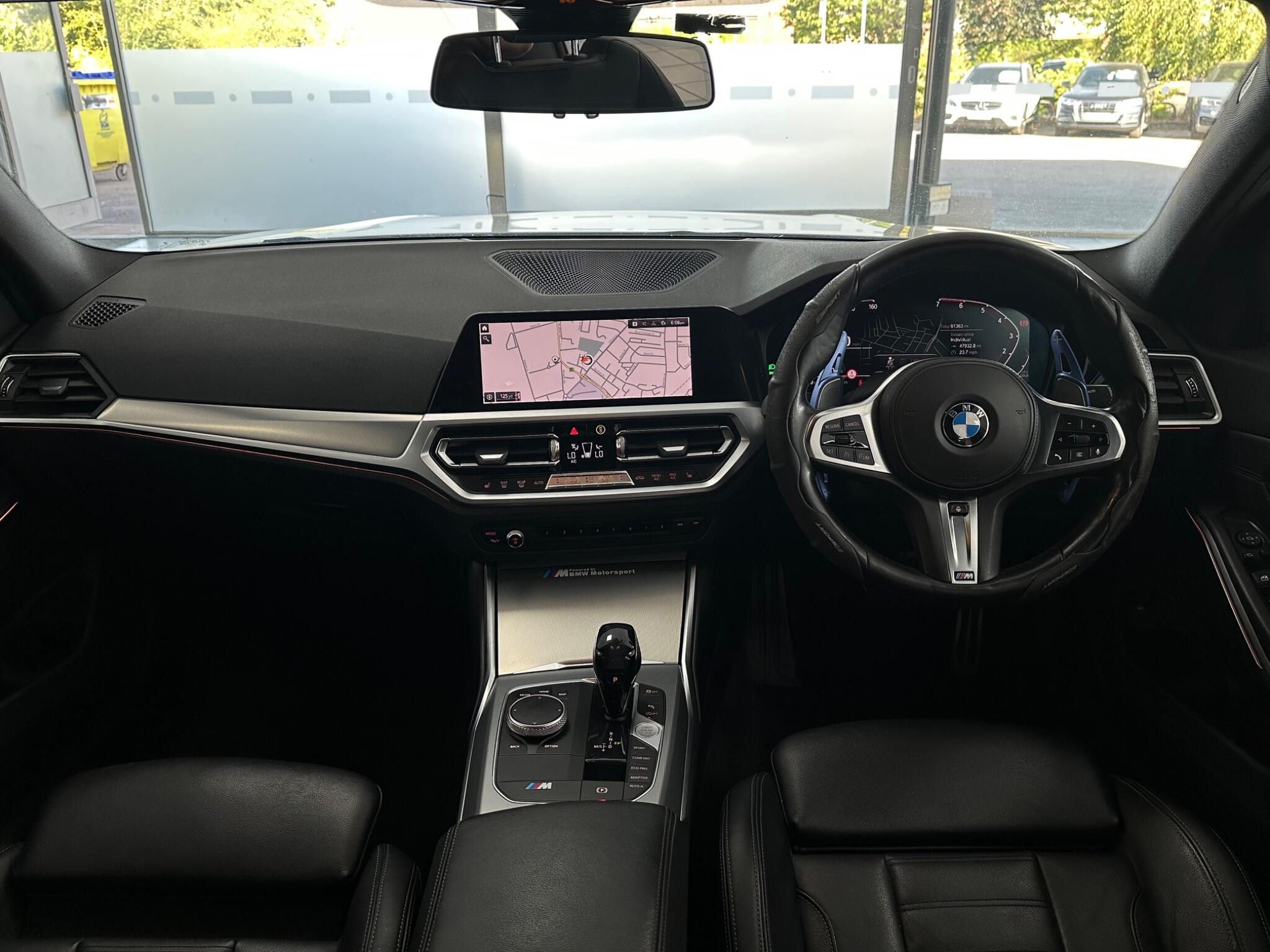 BMW 3 Series view 17