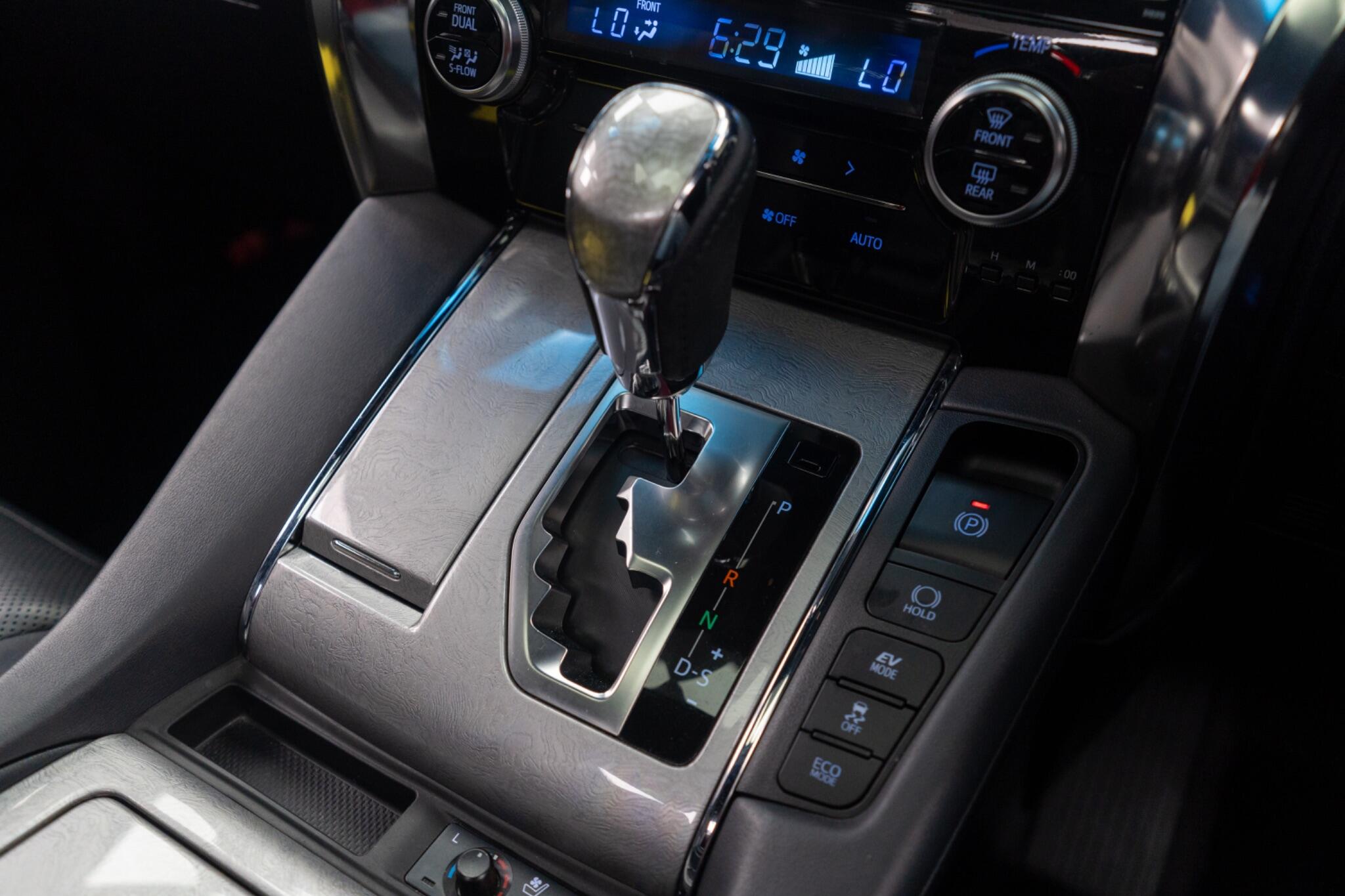 Toyota Alphard view 47