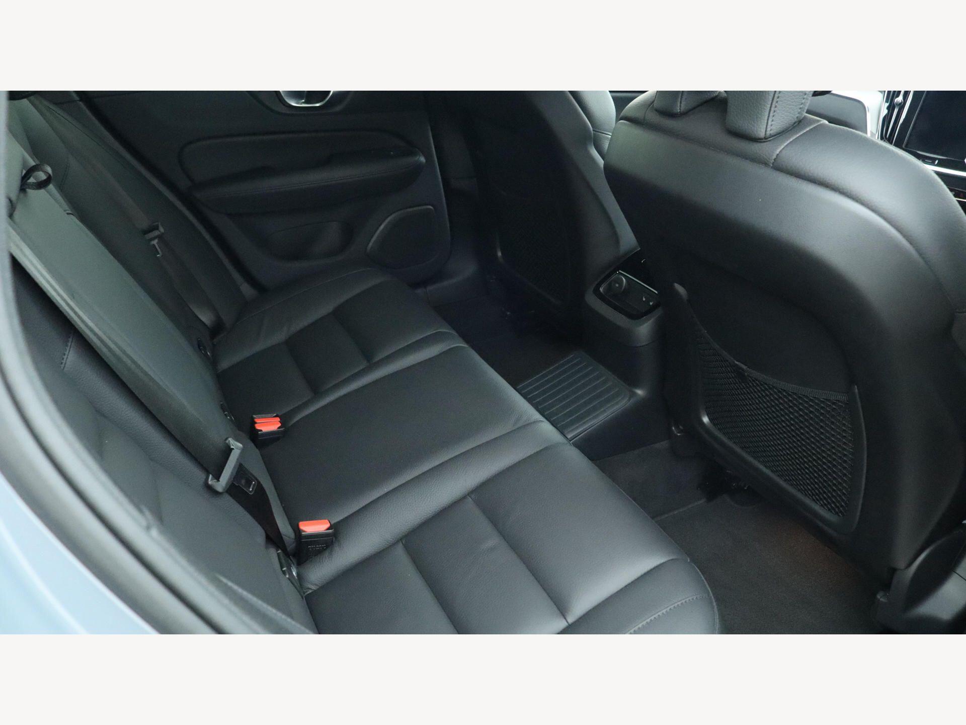 Volvo V60 view 9