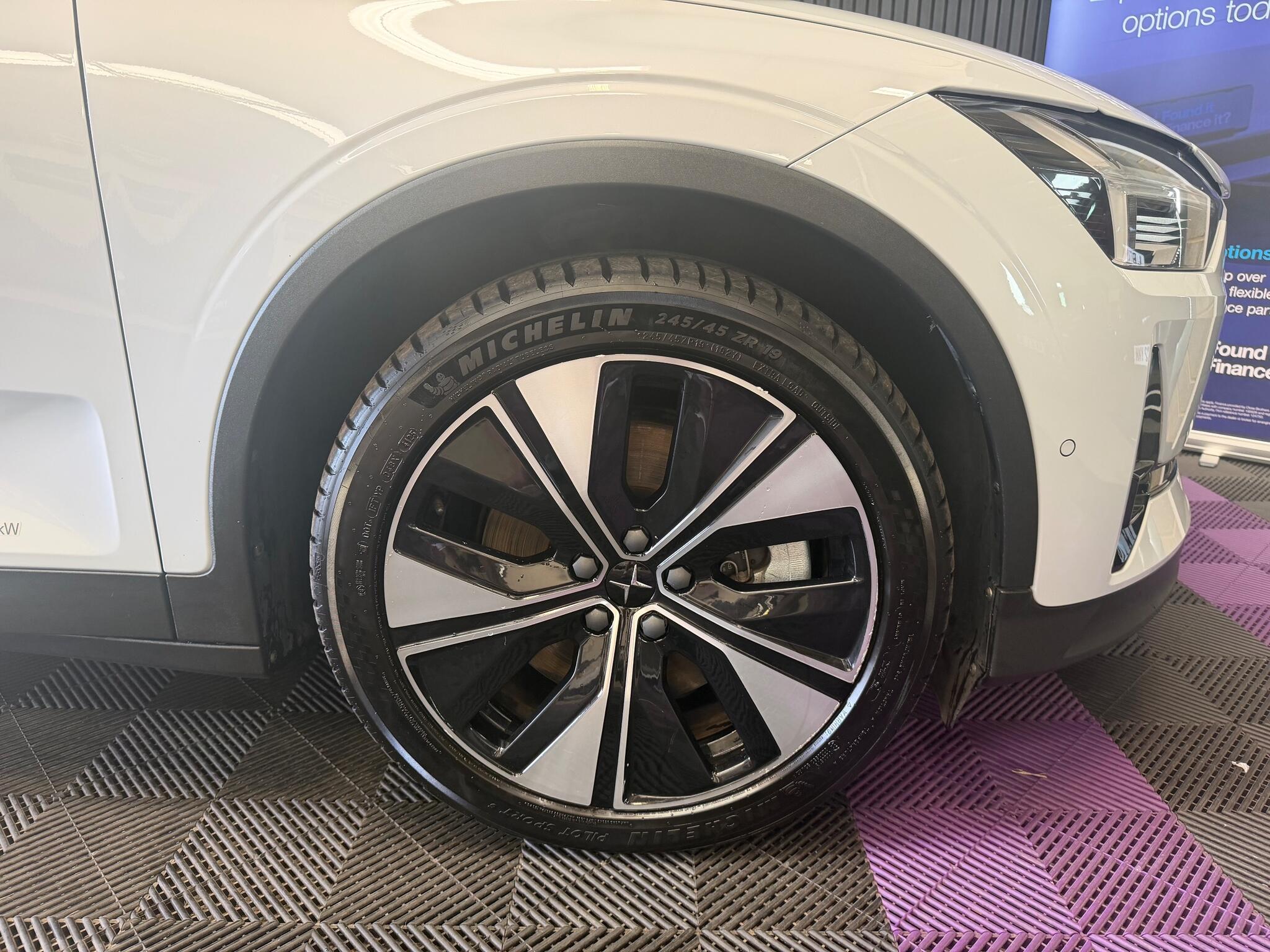 Polestar 2 view 40