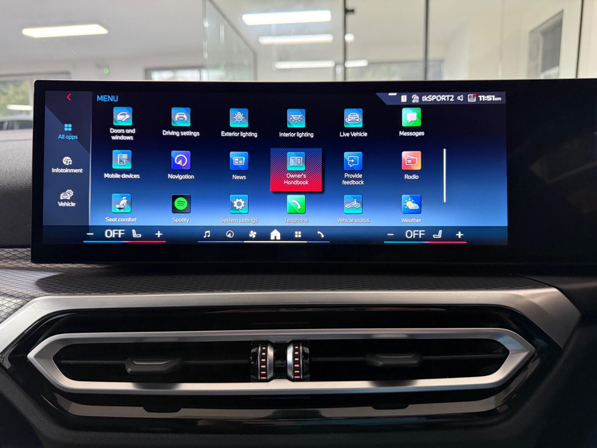 BMW I4 view 13