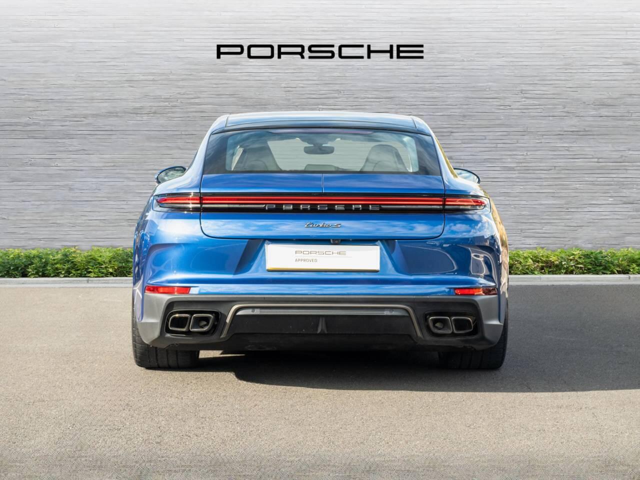 Porsche Panamera view 7