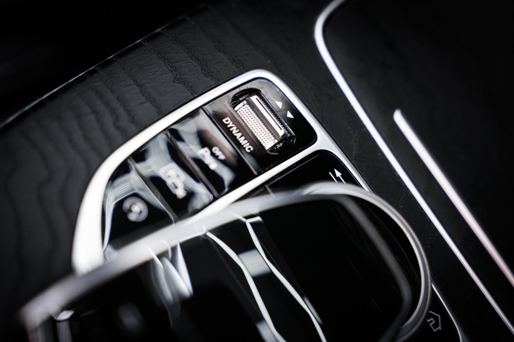 Mercedes-Benz E-Class view 52