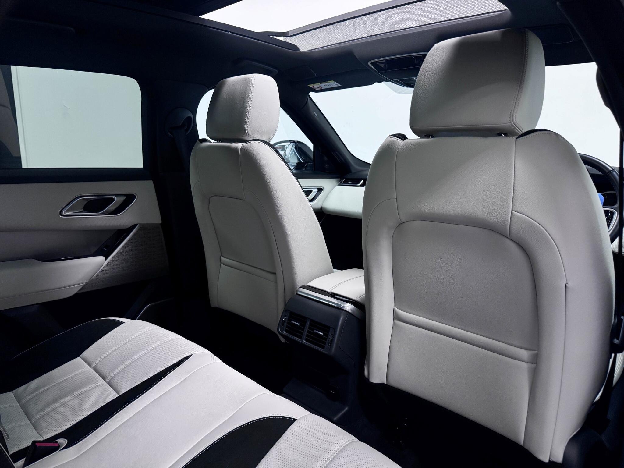 Land Rover Range Rover Velar view 28