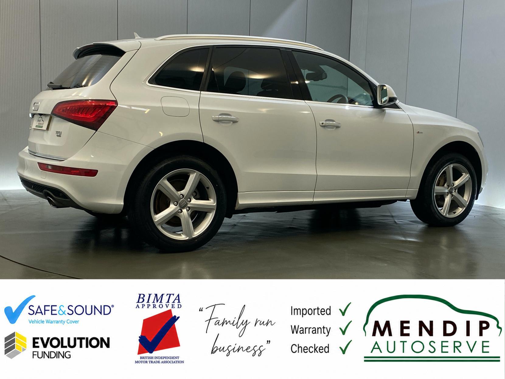 Audi Q5 view 16