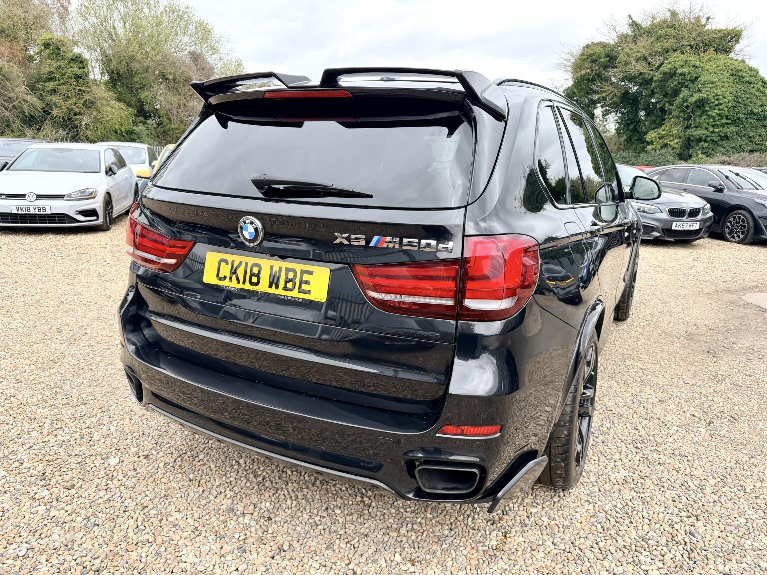 BMW X5 view 5