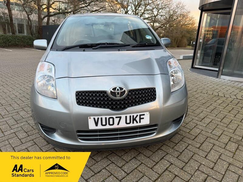 2007 Toyota Yaris image 2