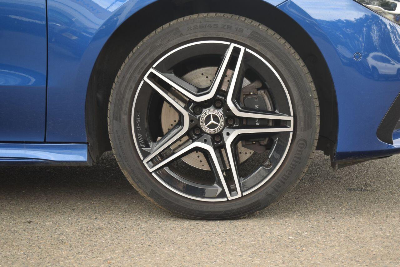 Mercedes-Benz Cla view 18