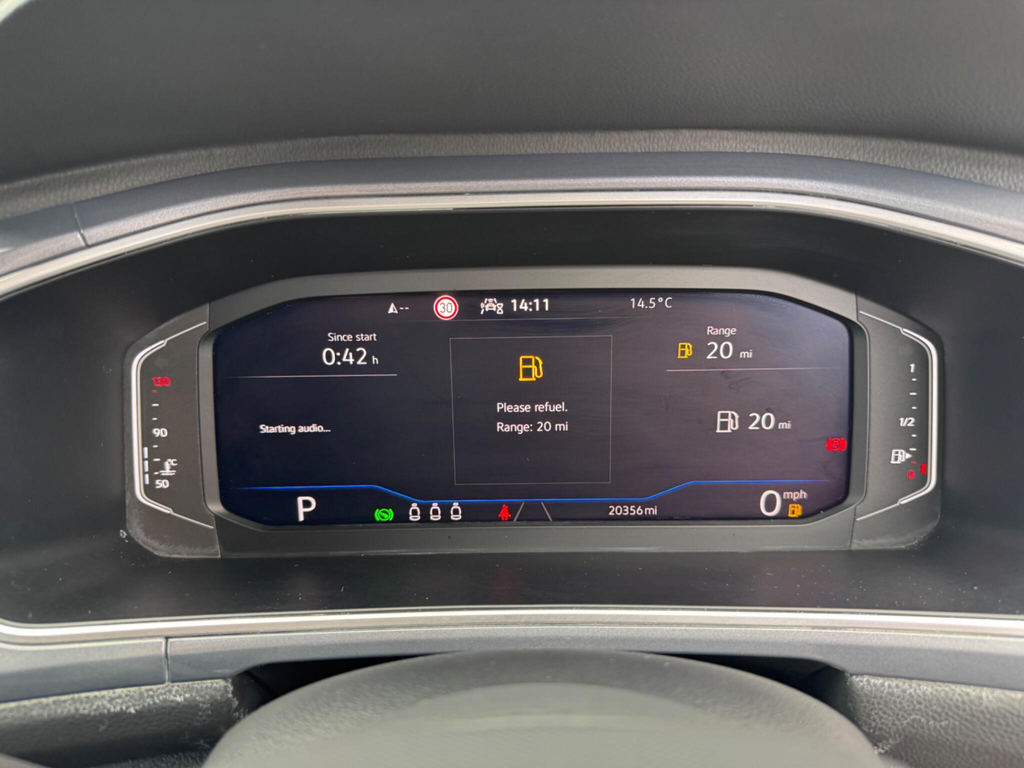 Volkswagen T-Roc view 42