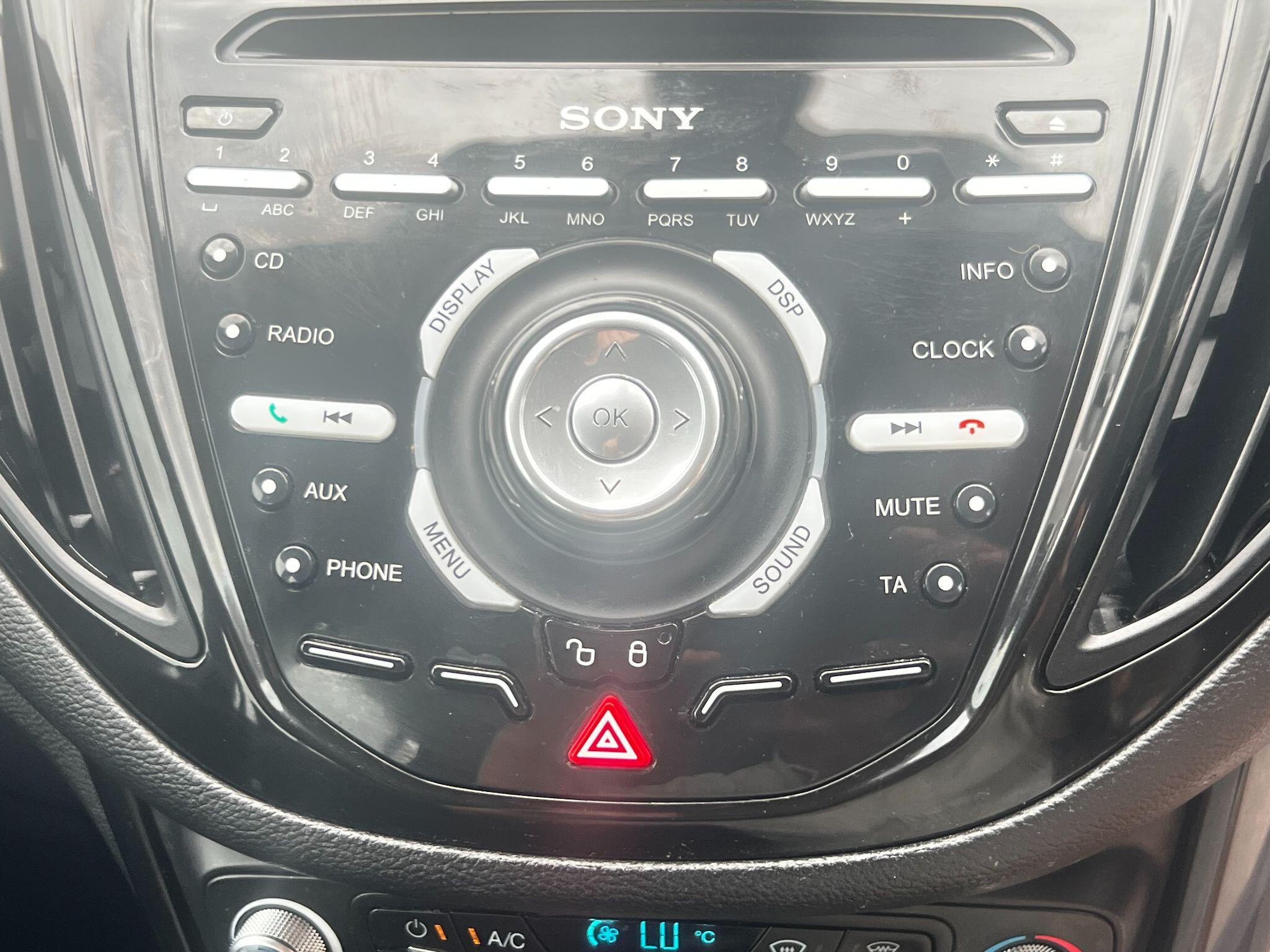 Ford B-Max view 25