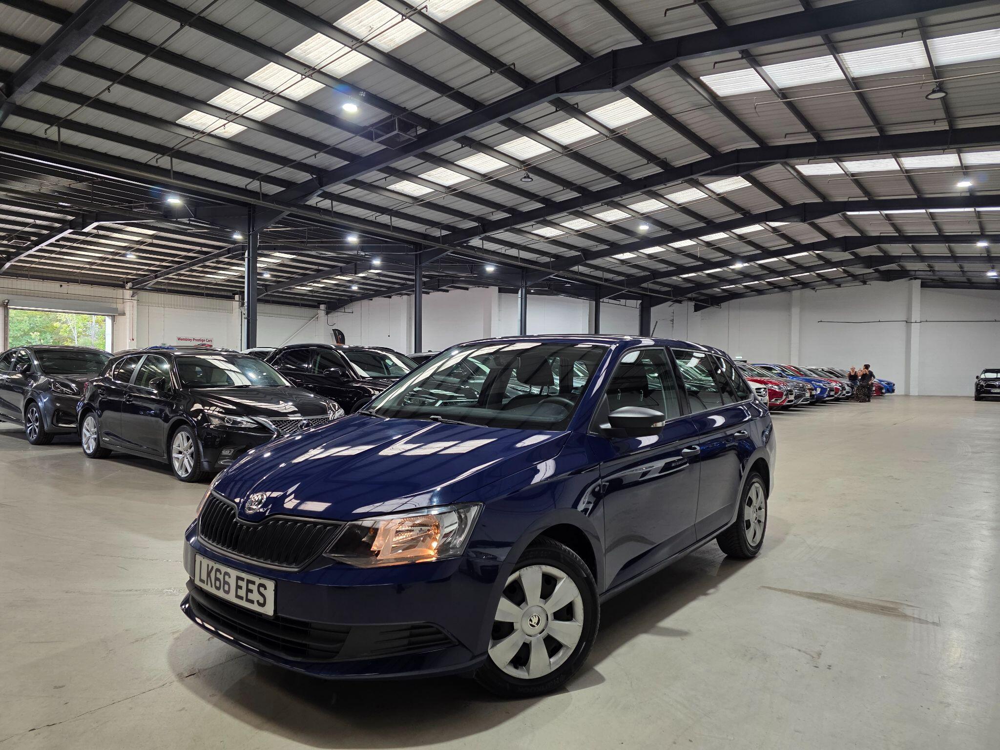 Skoda Fabia main image
