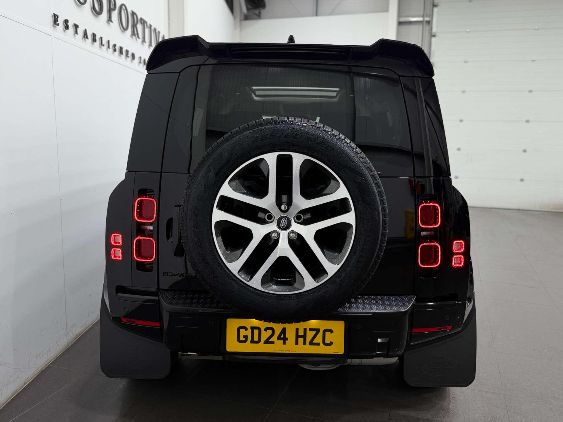 Land Rover Defender view 7