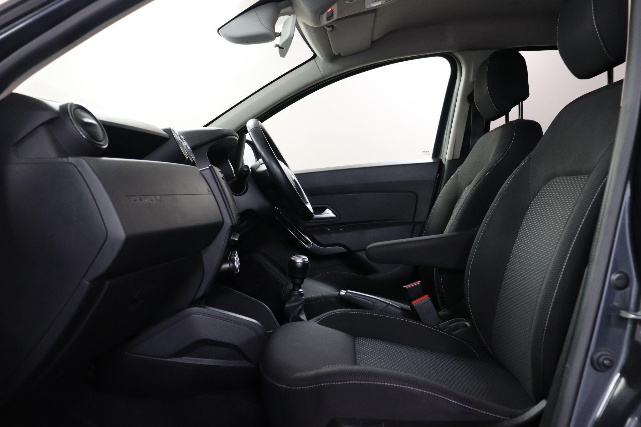 Dacia Duster view 41