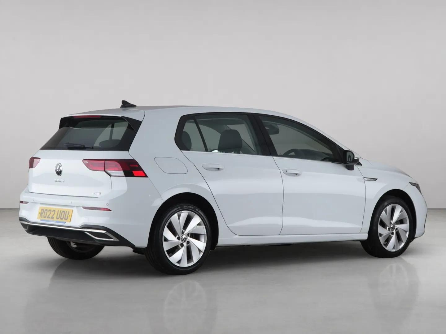 Volkswagen Golf view 6