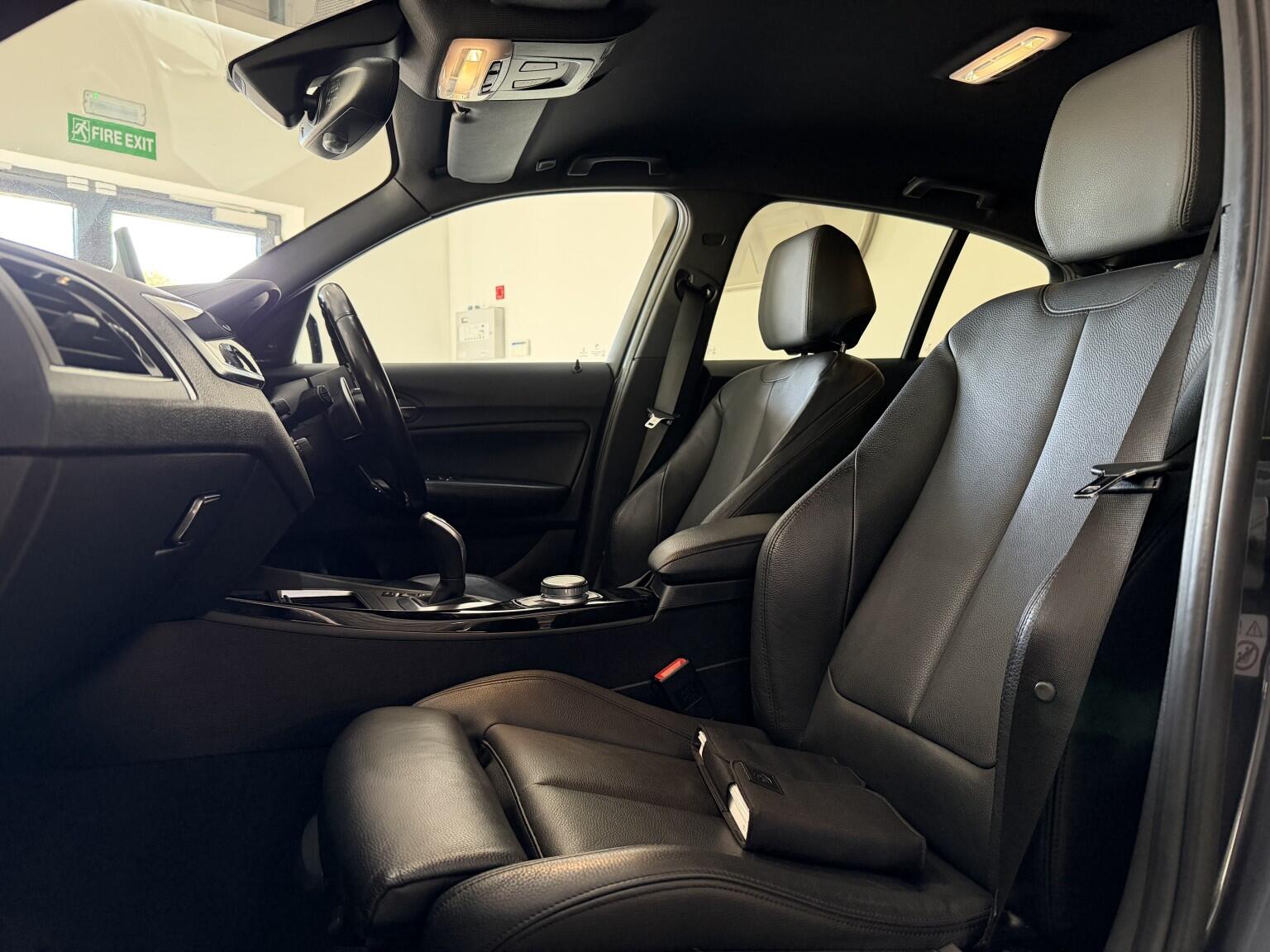 BMW 1 Series view 22