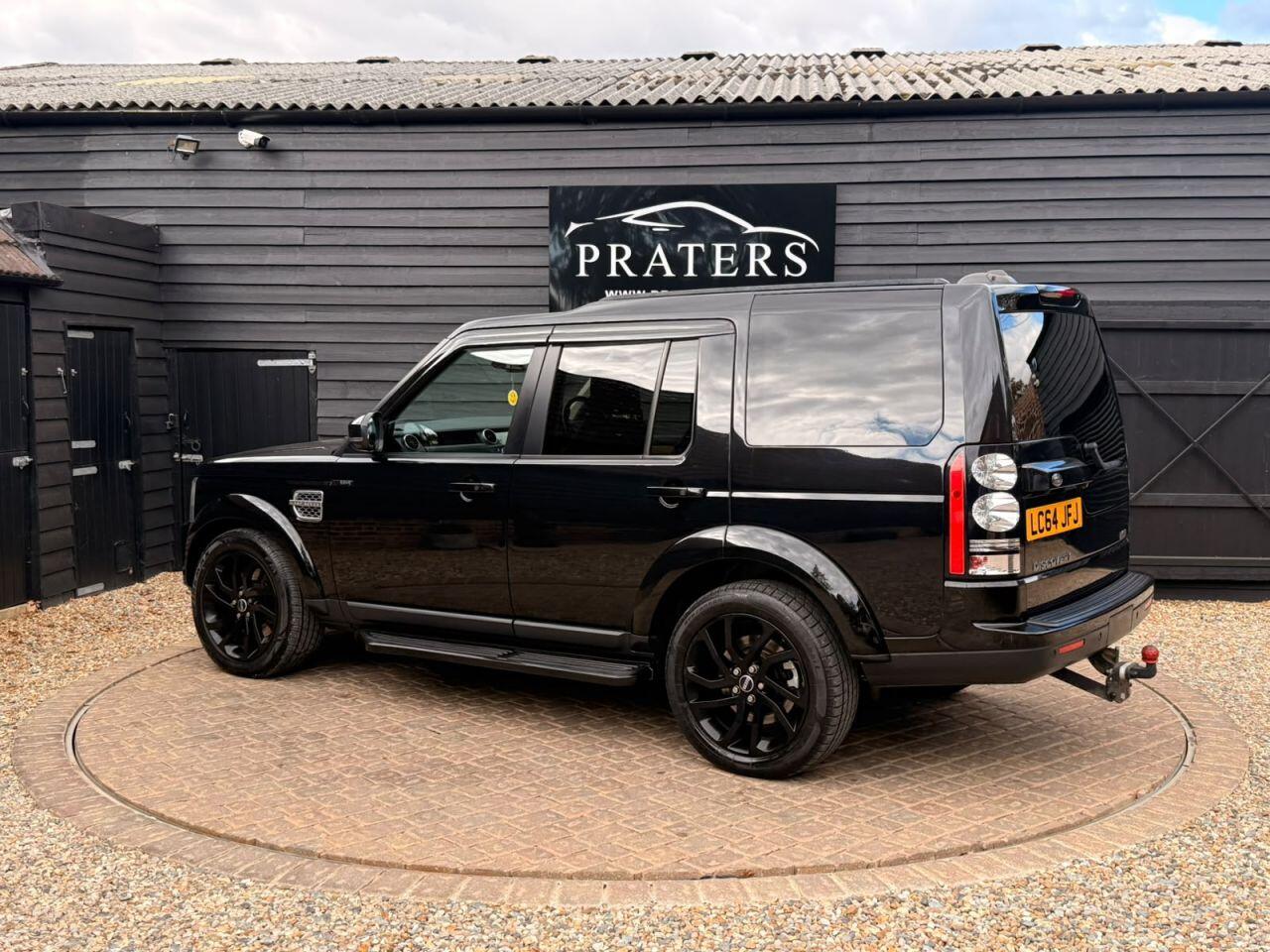Land Rover Discovery view 8