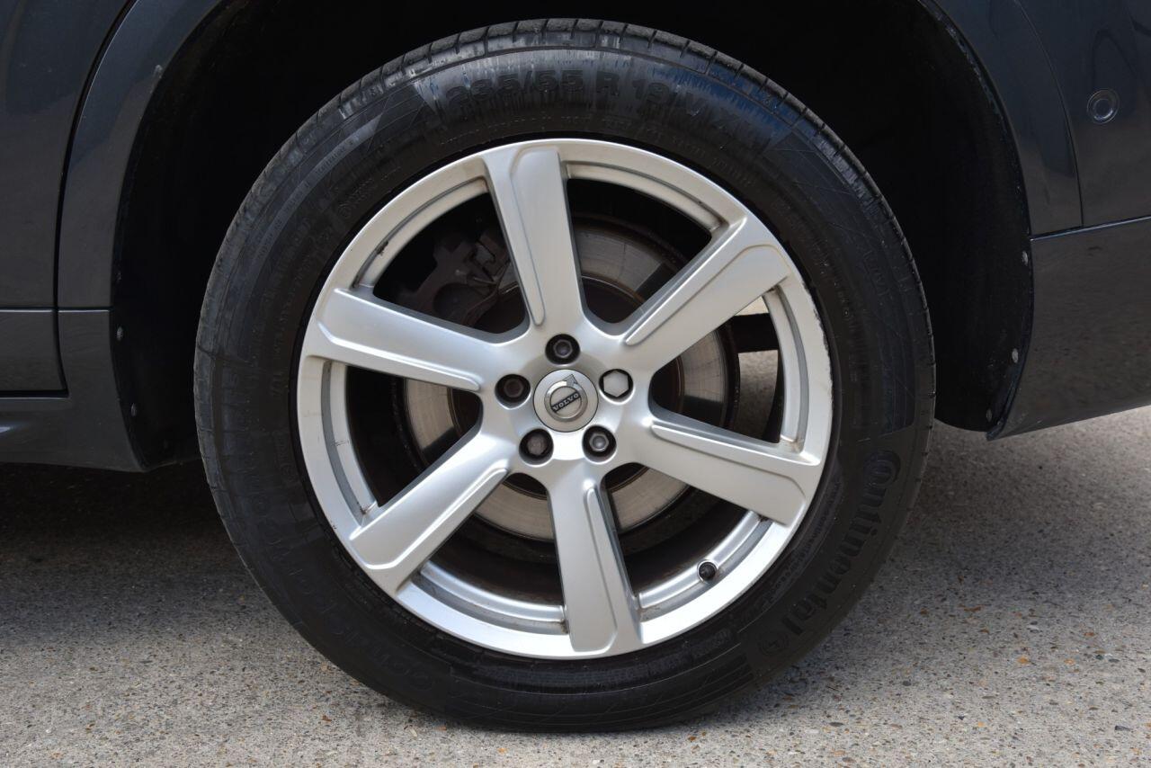 Volvo XC90 view 65
