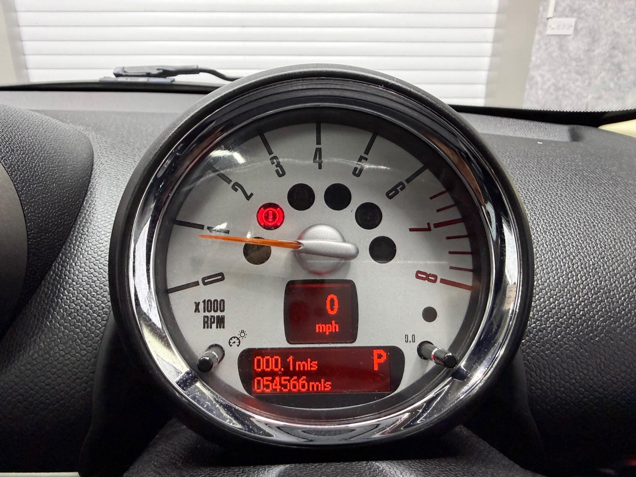 Mini Countryman view 11