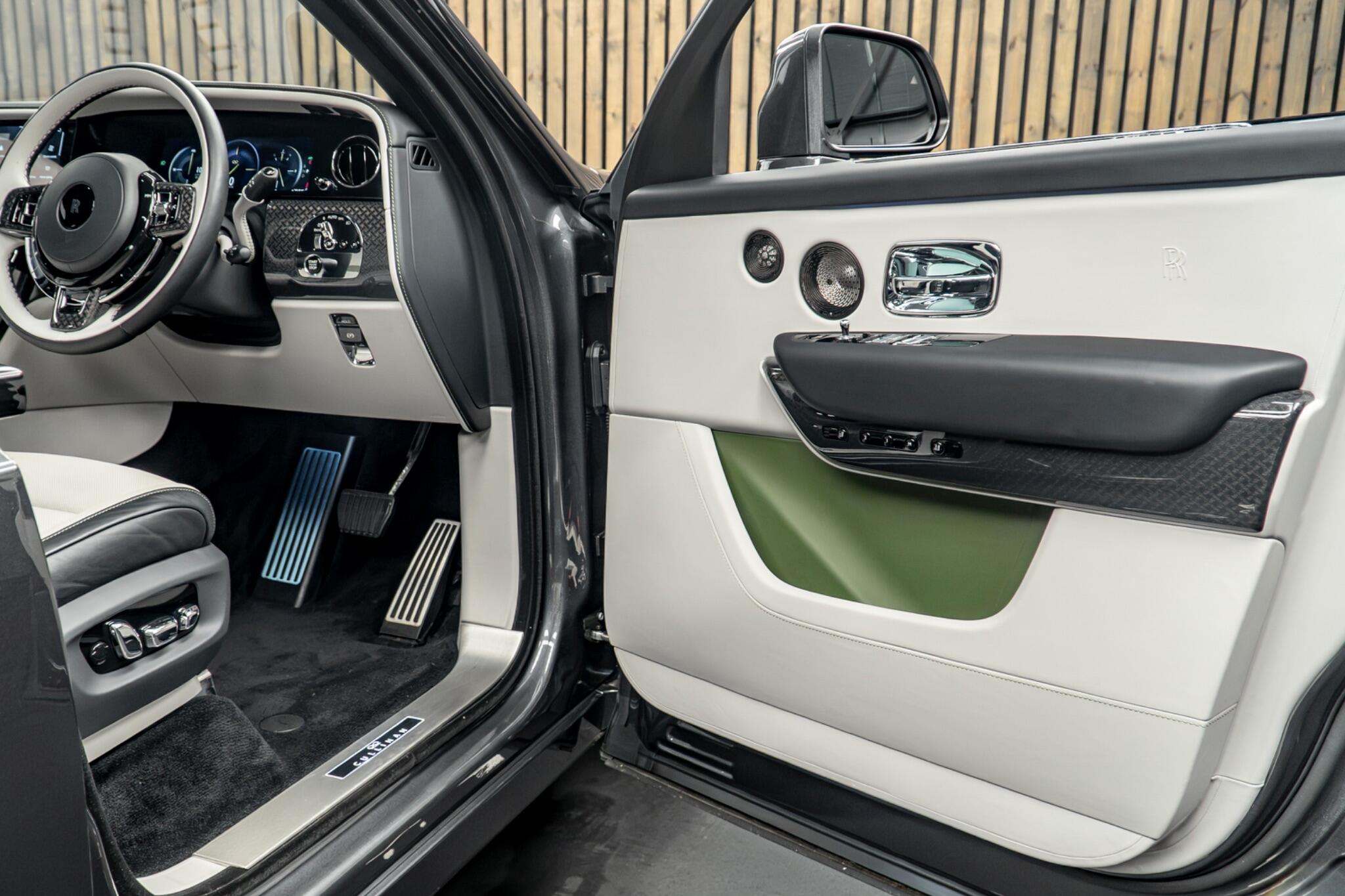 Rolls-Royce Cullinan view 31
