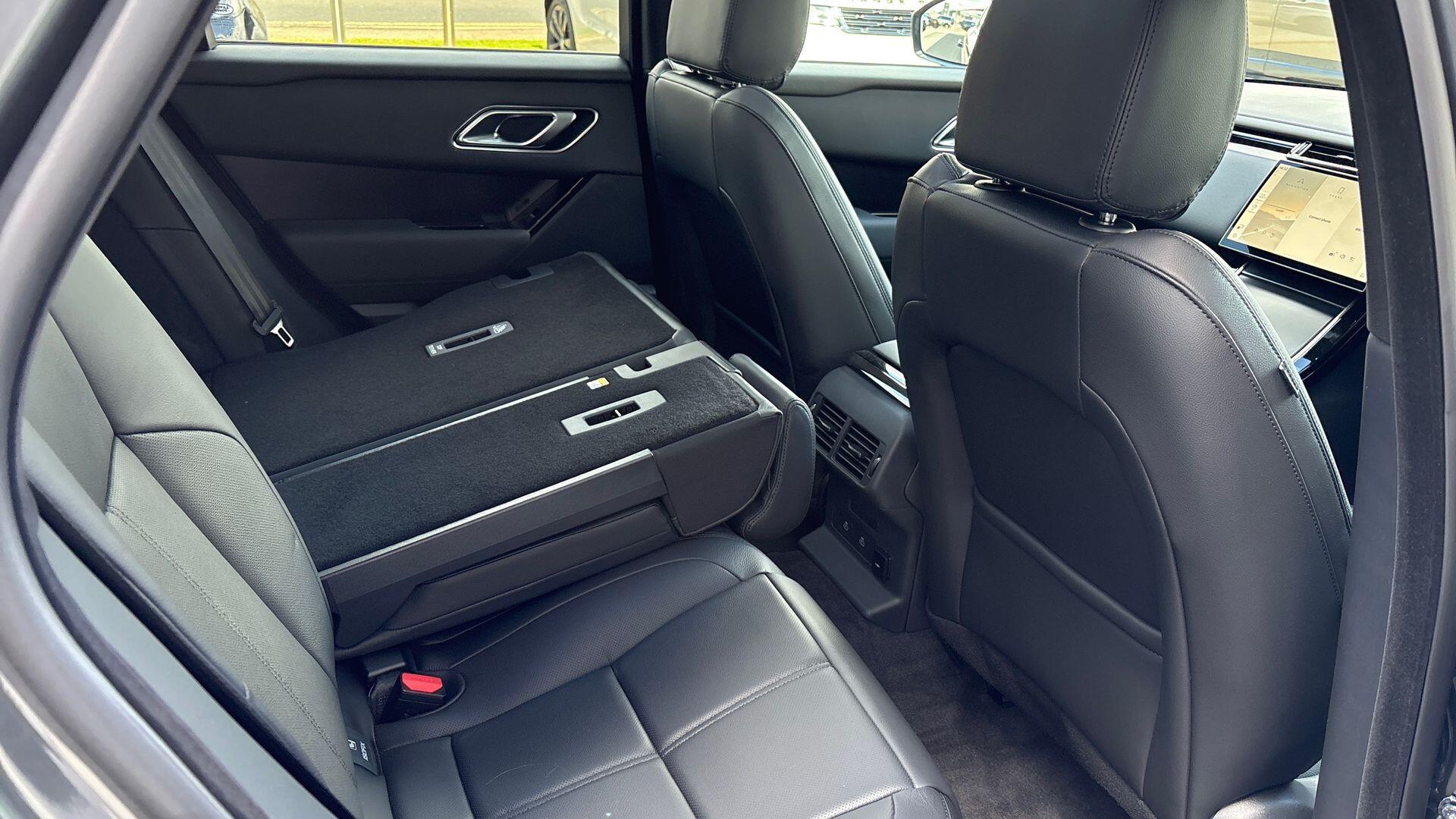 Land Rover Range Rover Velar view 23
