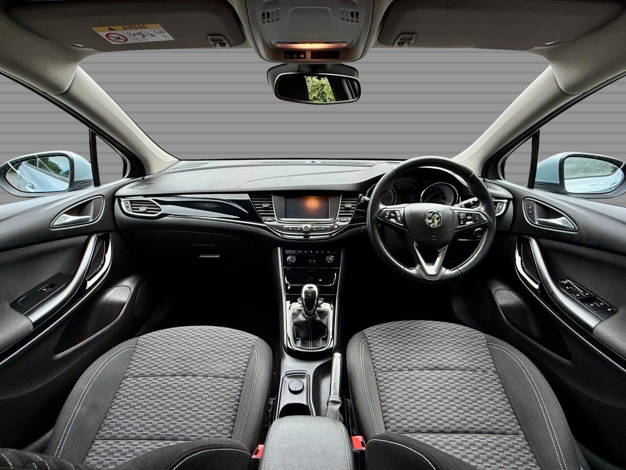 Vauxhall Astra view 18
