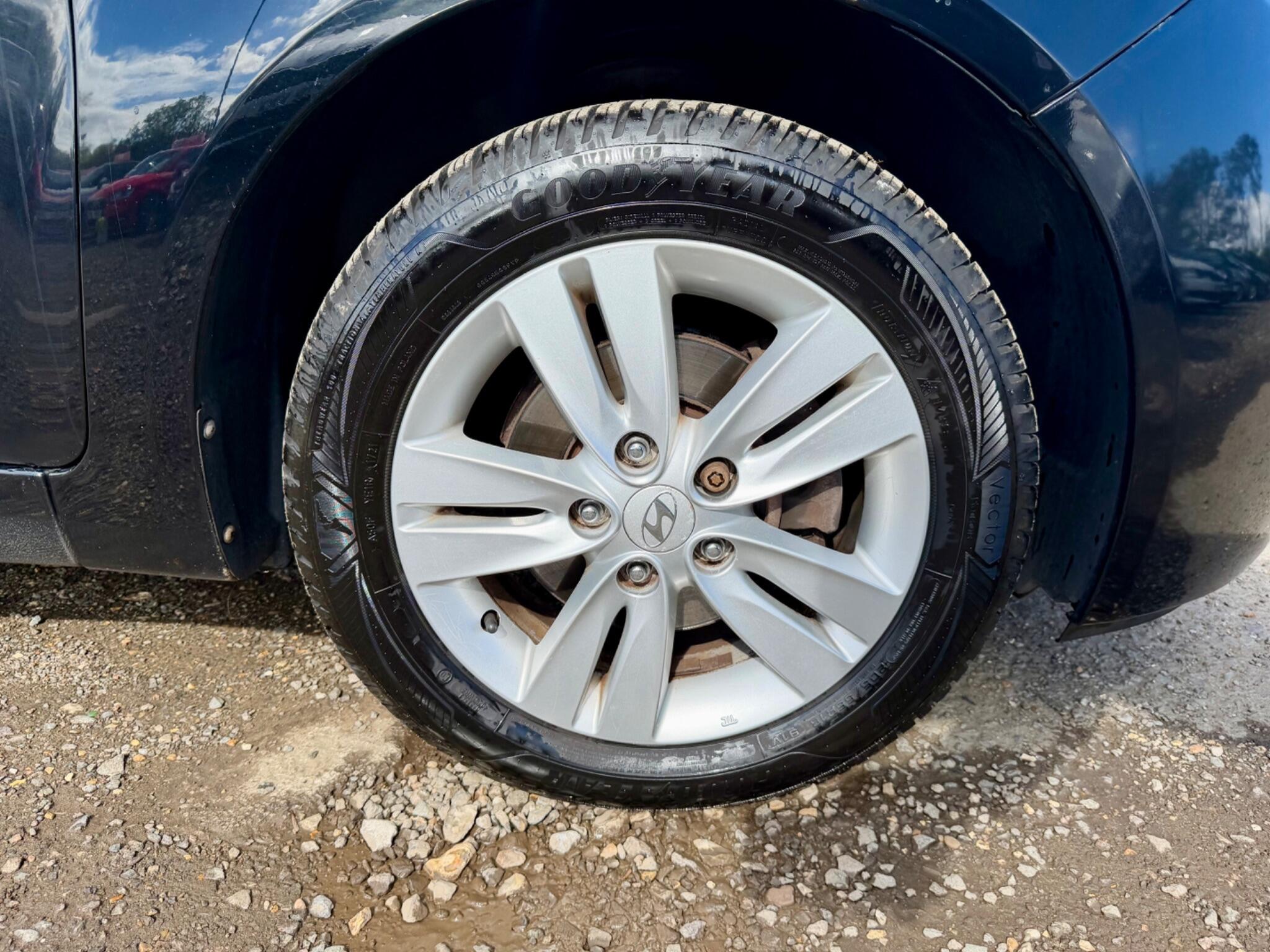 Hyundai Ix20 view 45