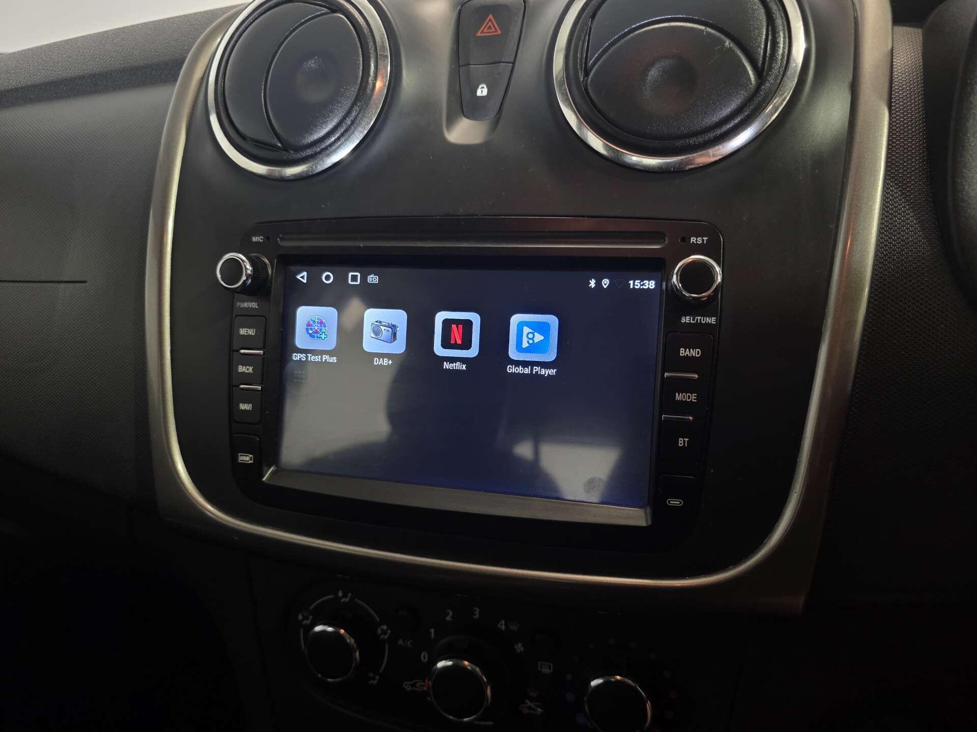 Dacia Sandero view 33