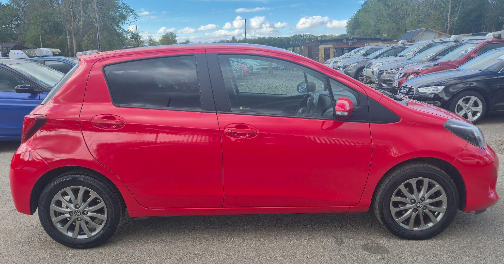 Toyota Yaris view 6