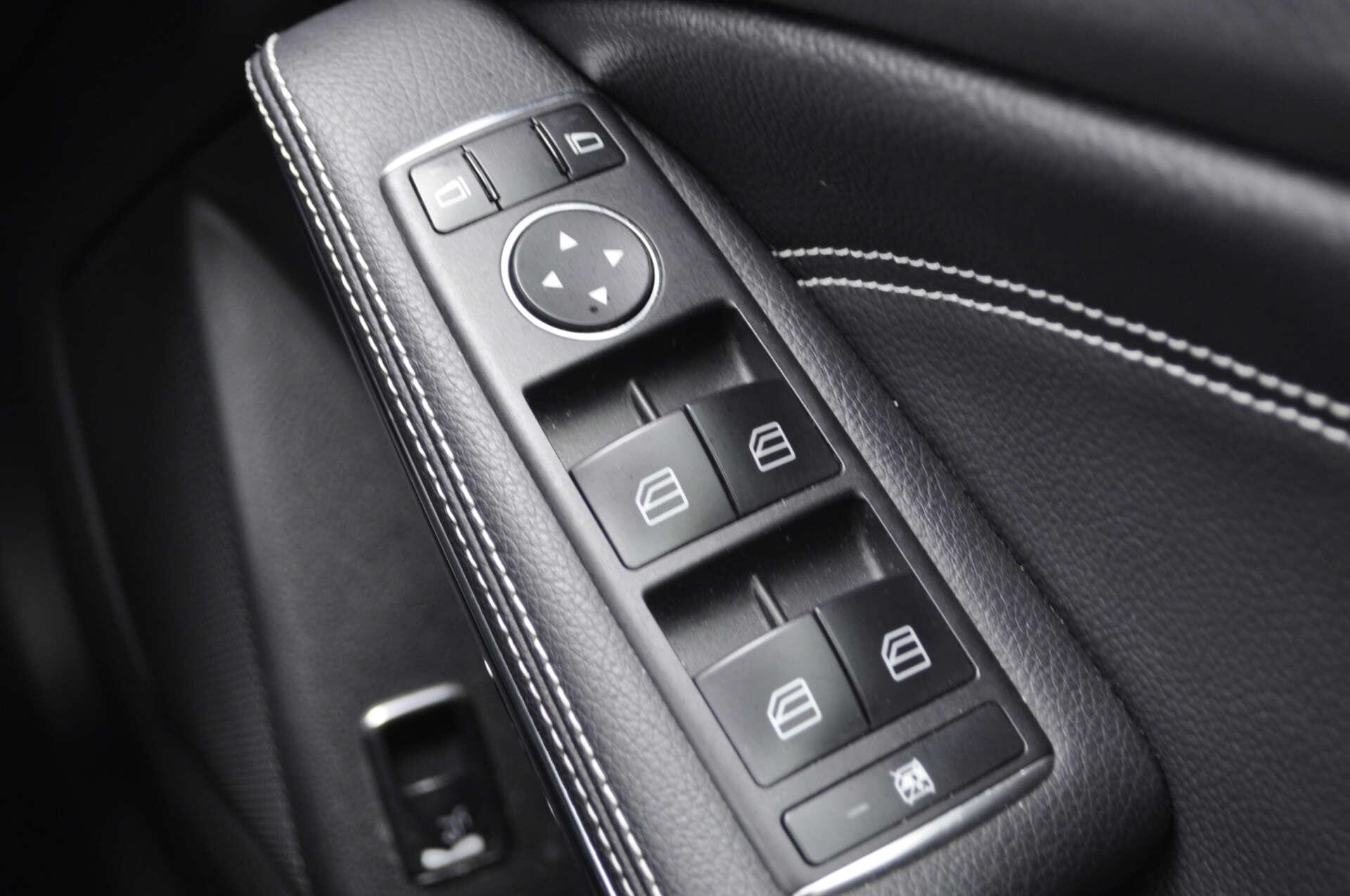 Mercedes-Benz Gla view 23