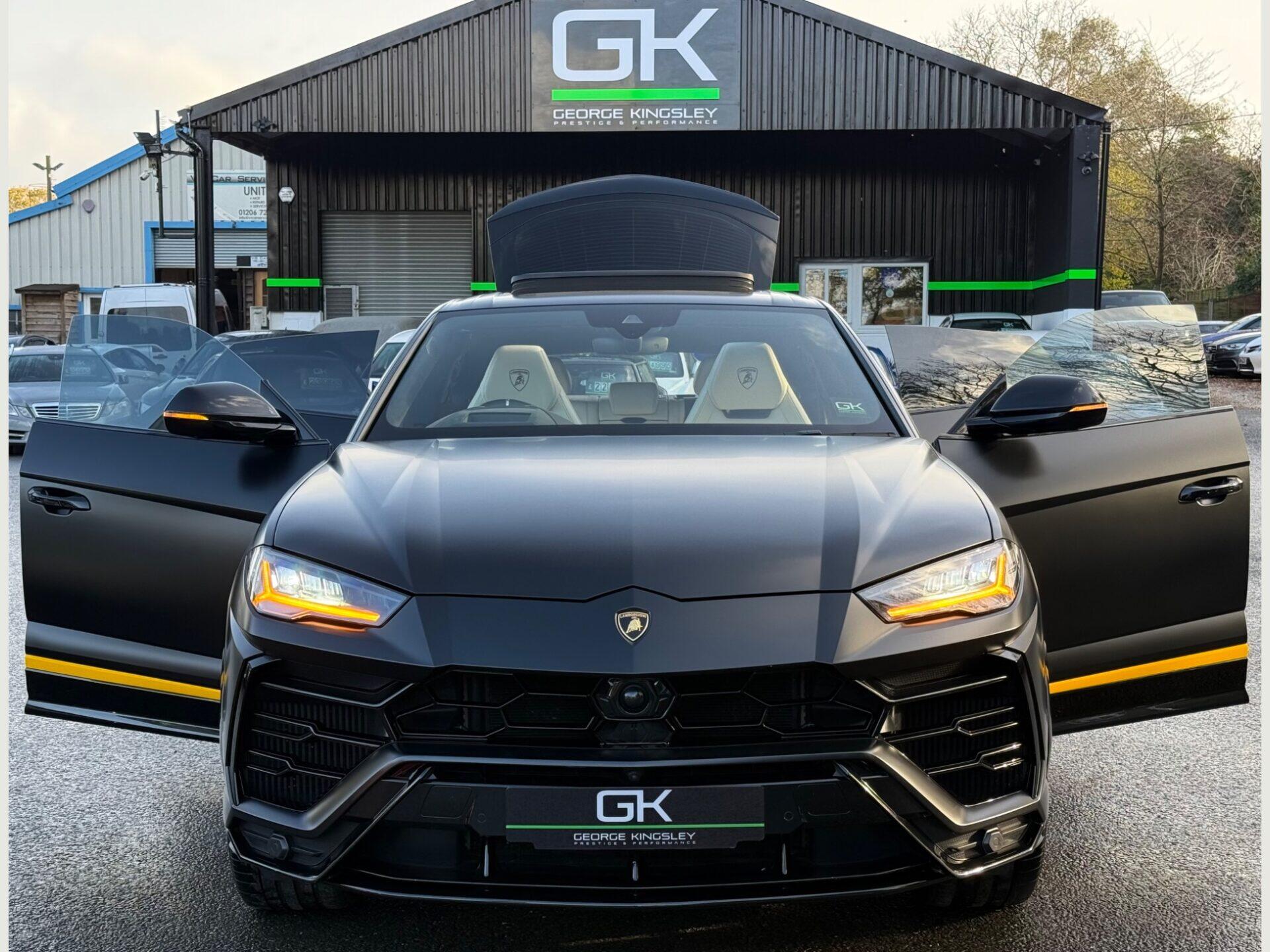 Lamborghini Urus view 16