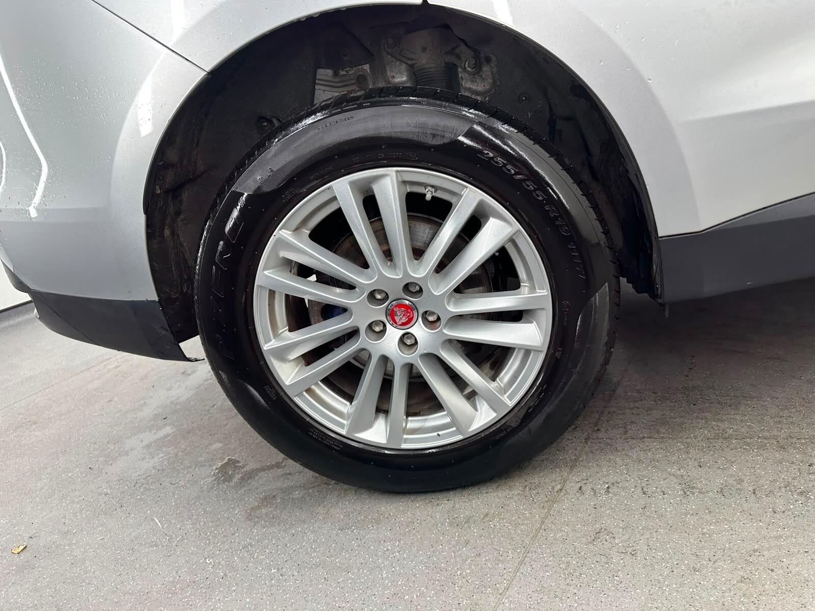 Jaguar F-Pace view 17