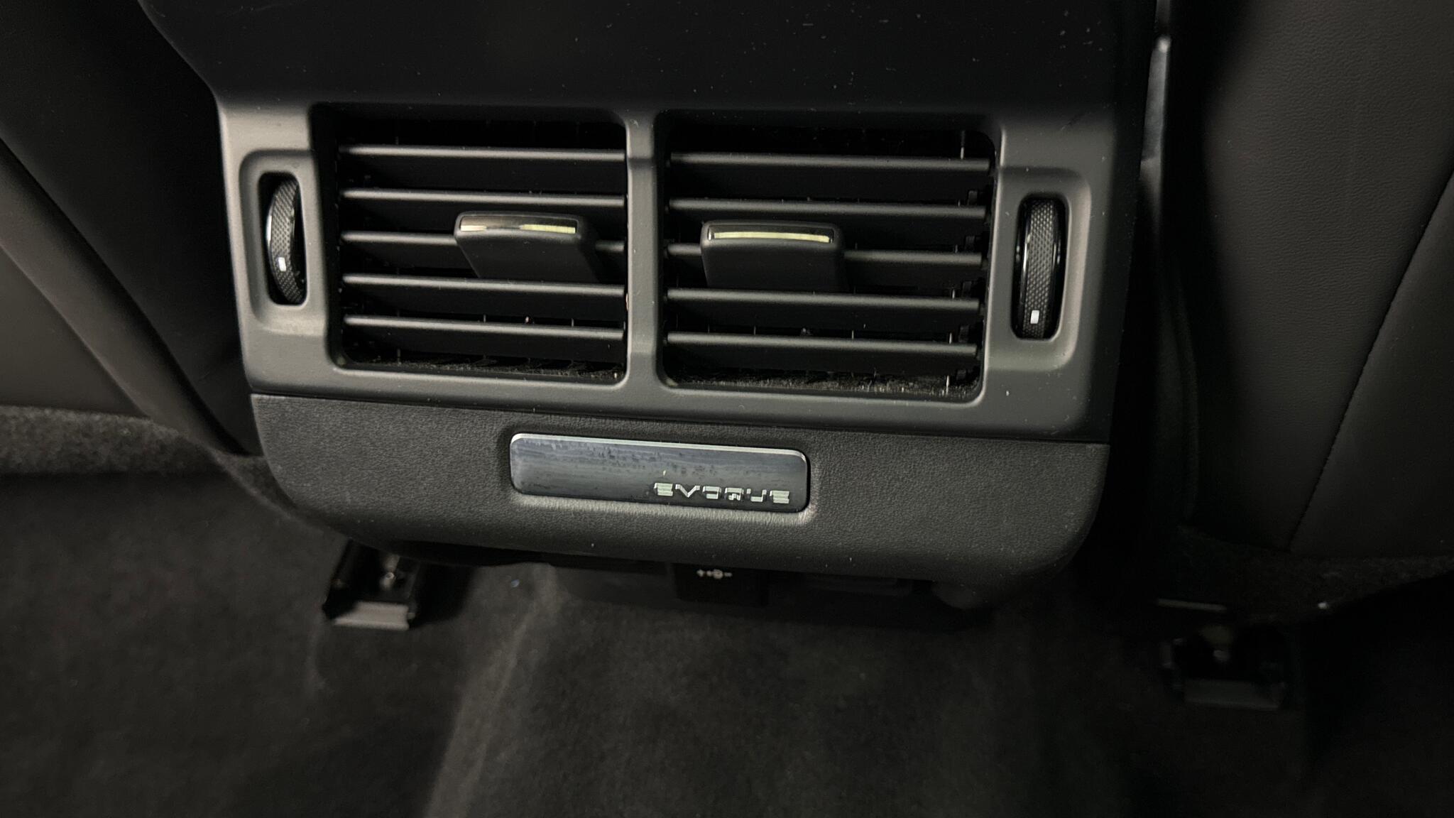 Land Rover Range Rover Evoque view 18