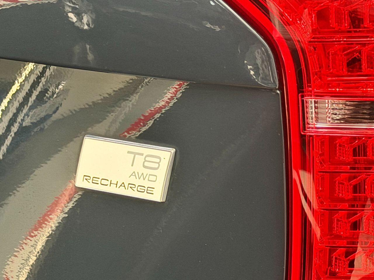 Volvo XC90 view 22