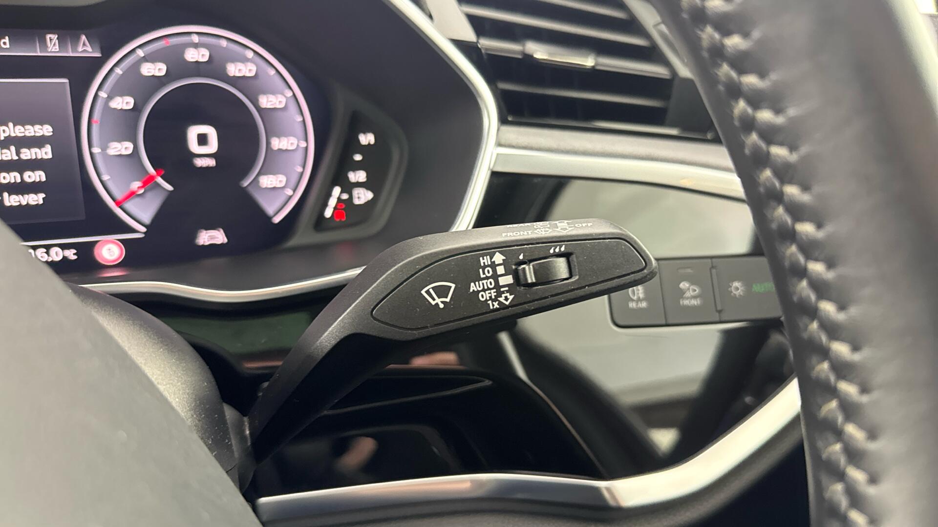 Audi Q3 view 51