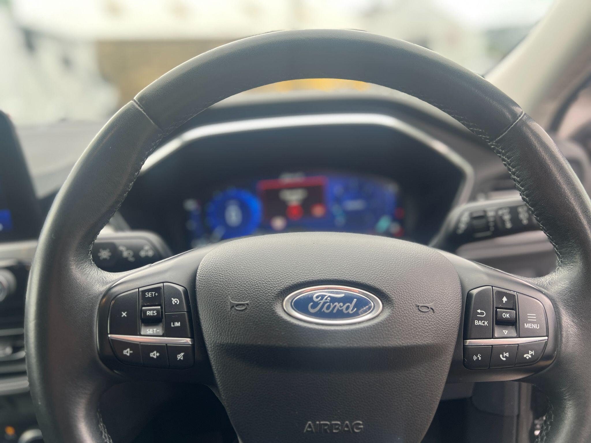 Ford Kuga view 36