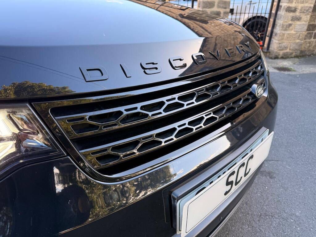 Land Rover Discovery view 18