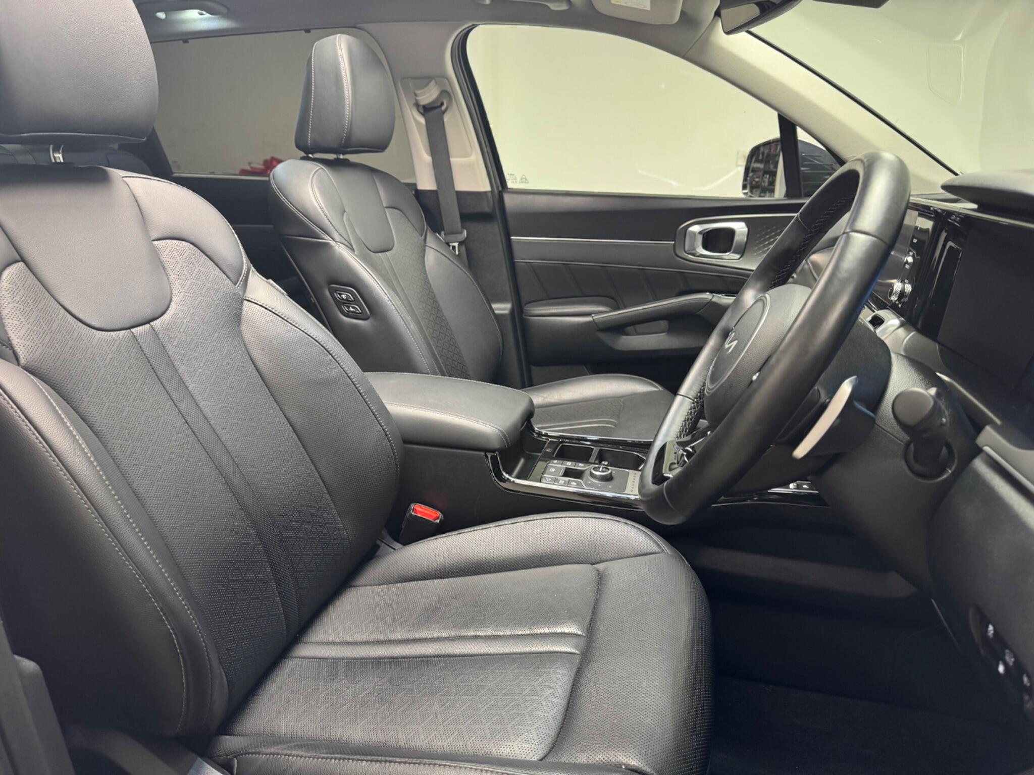 Kia Sorento view 10