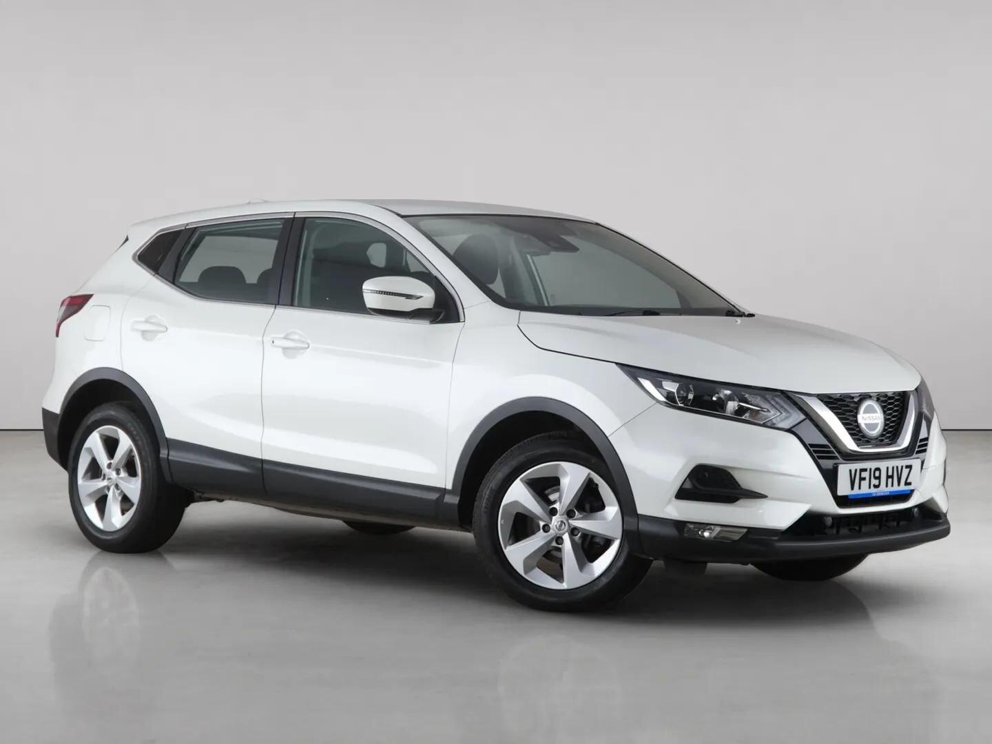 2019 Nissan Qashqai in White for sale