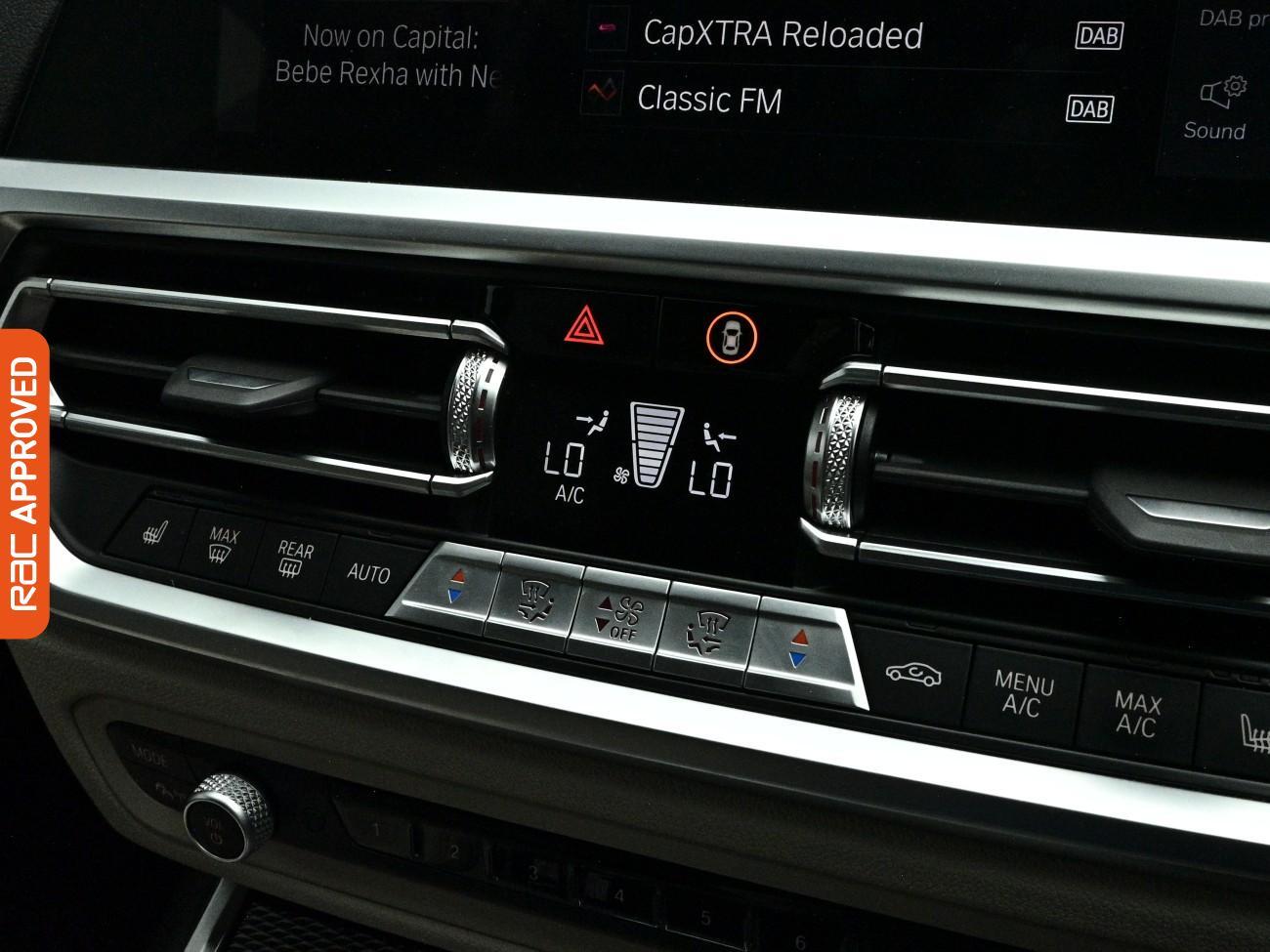 BMW 3 Series view 17