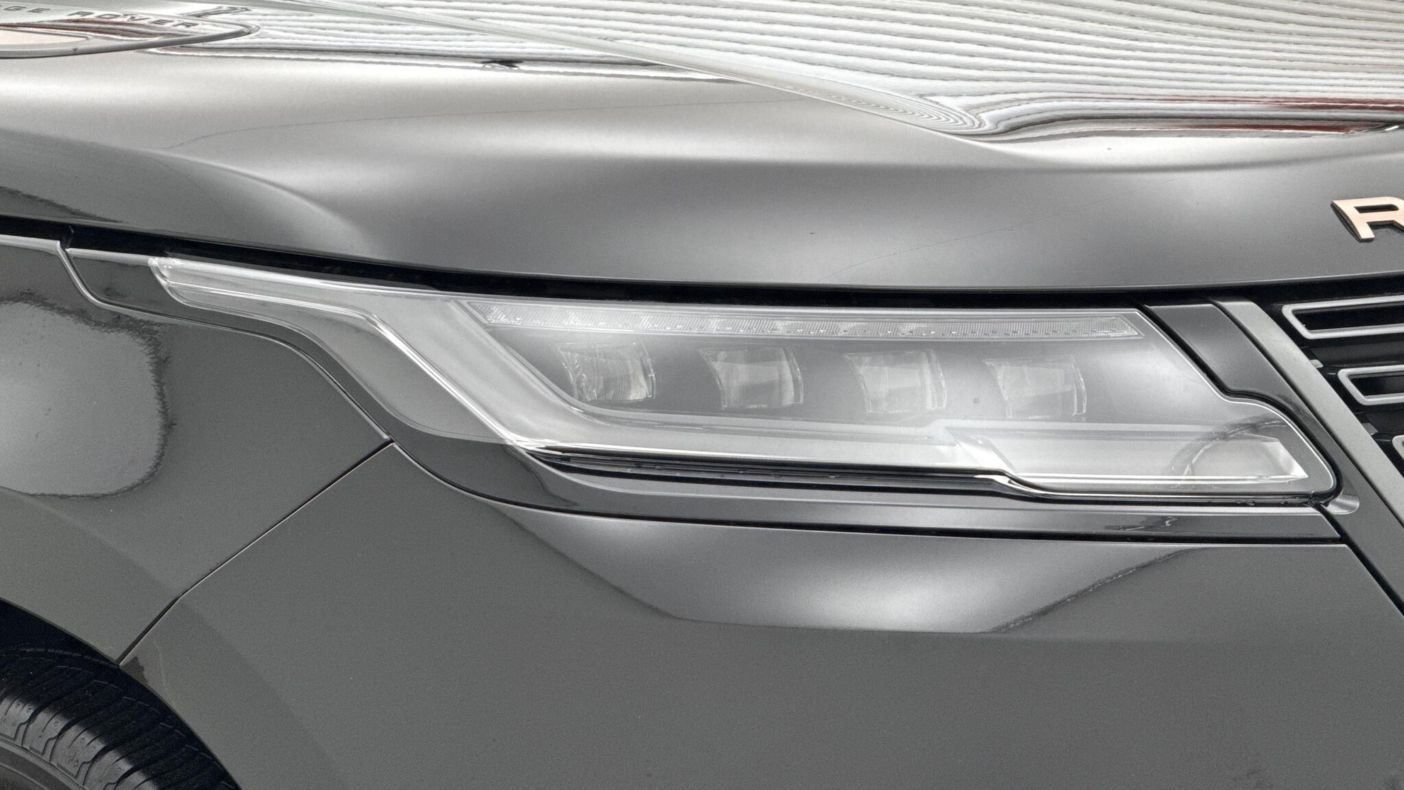 Land Rover Range Rover Velar view 17