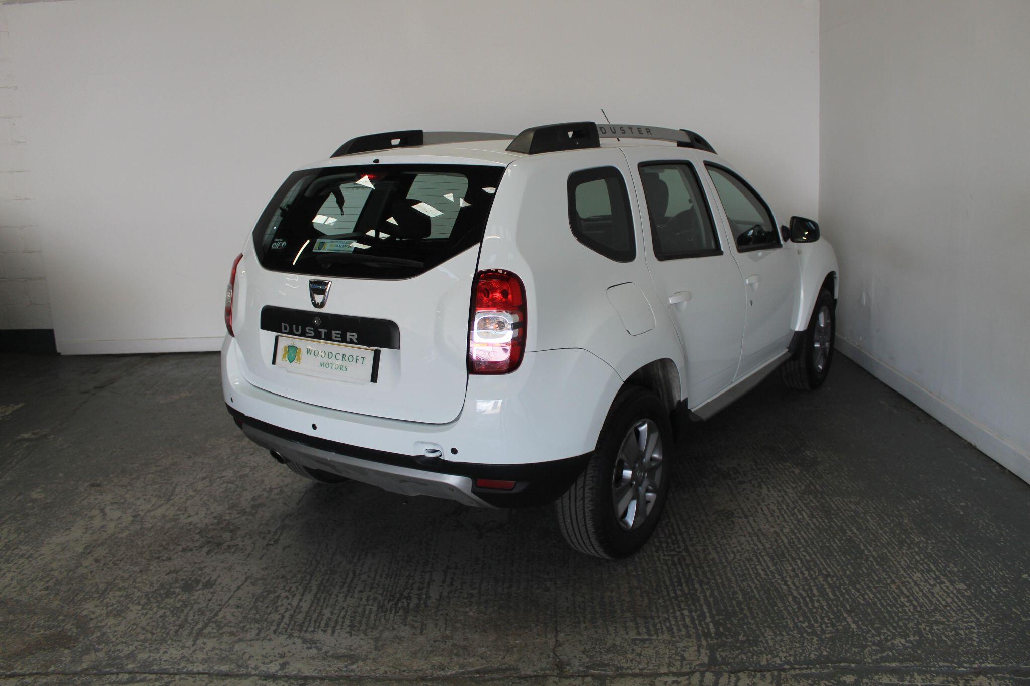 Dacia Duster view 8