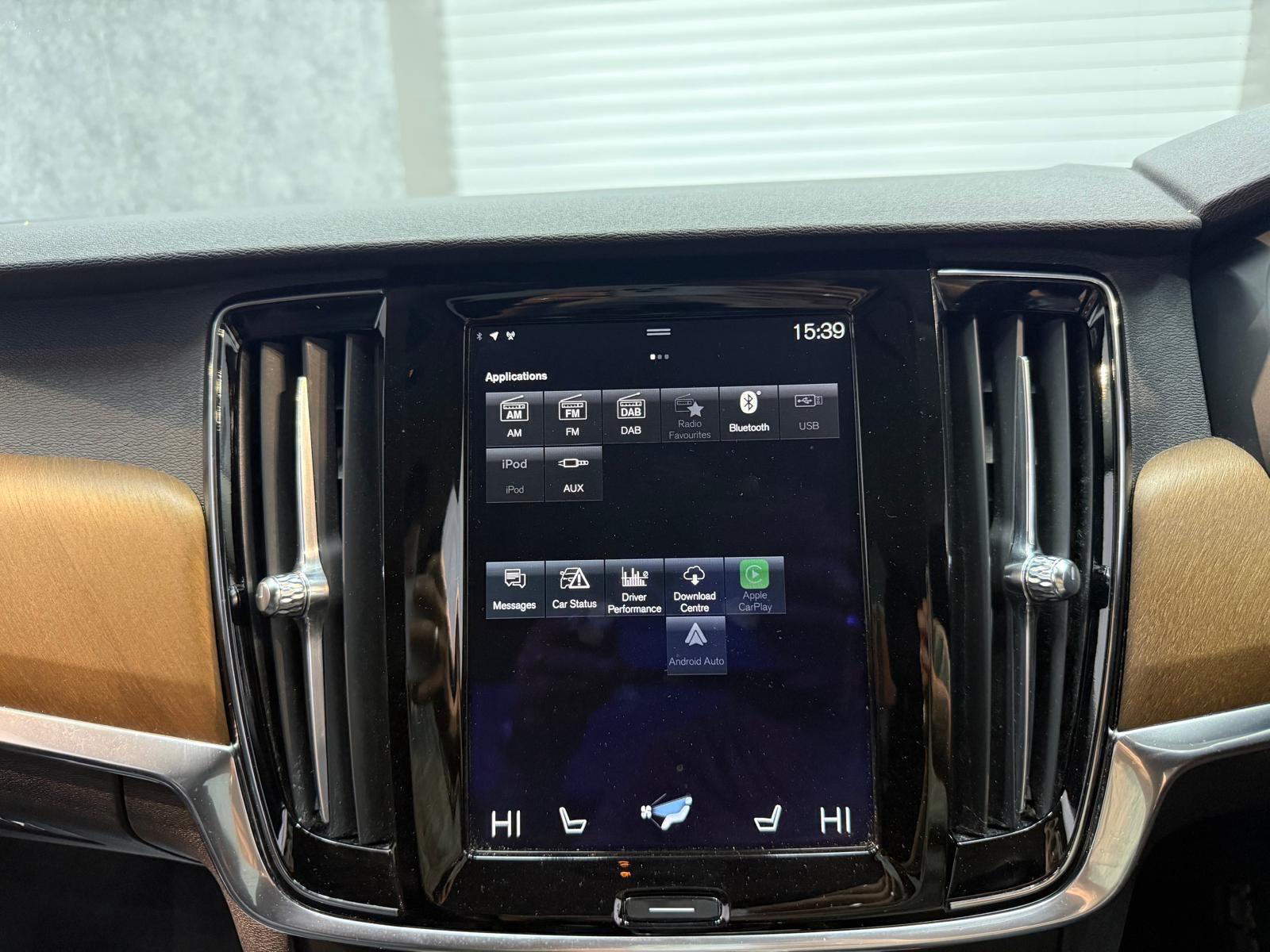 Volvo S90 view 18
