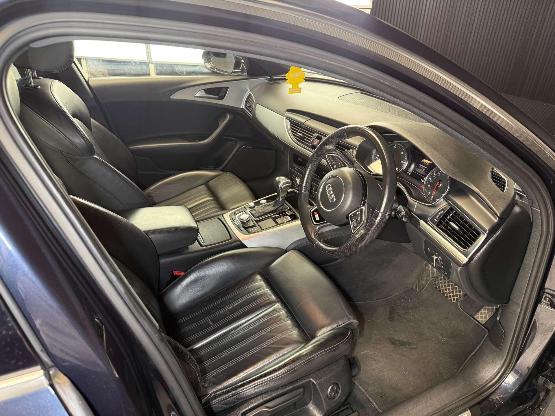 Audi A6 view 18