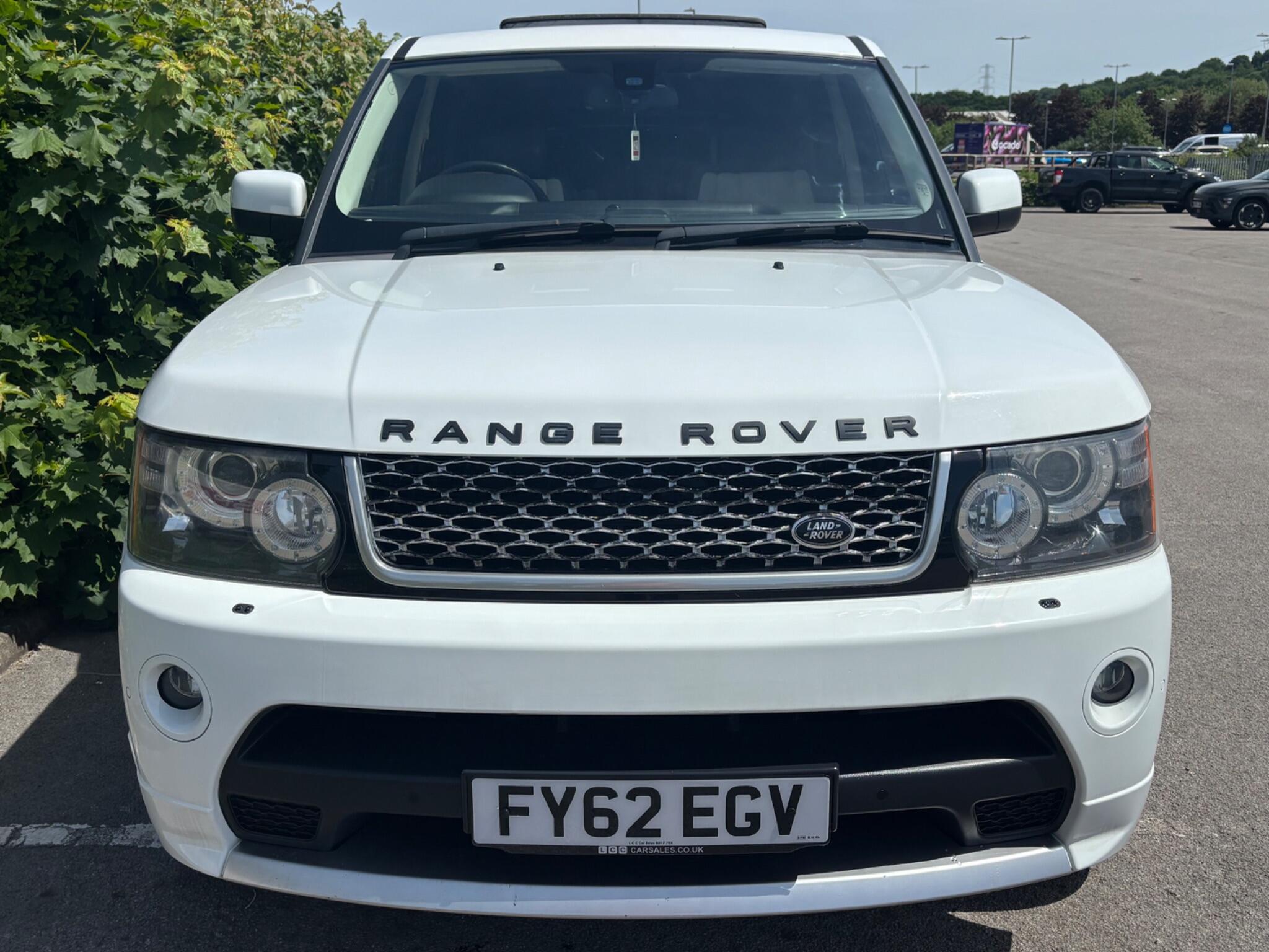 Land Rover Range Rover Sport view 2