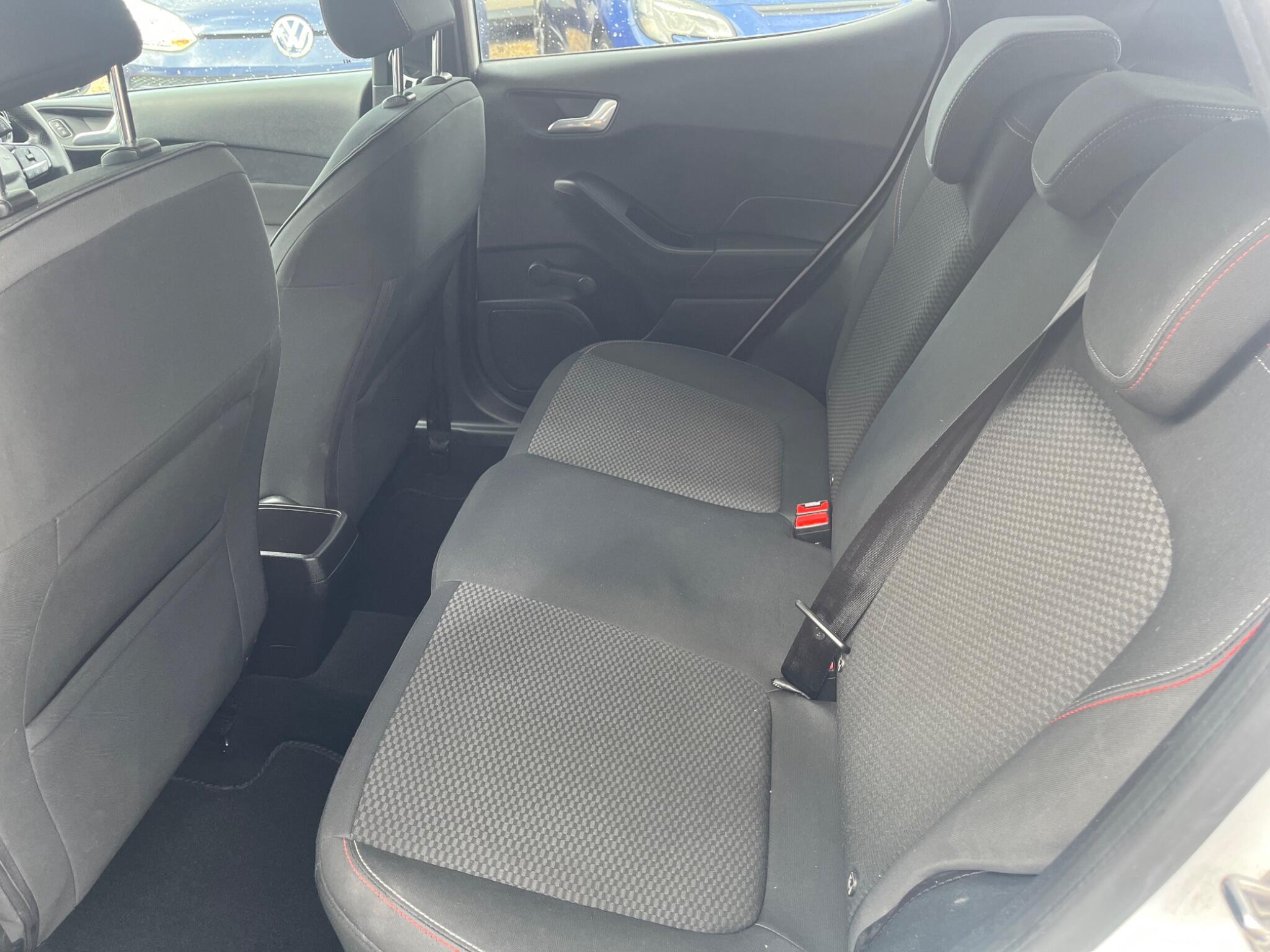 Ford Fiesta view 13