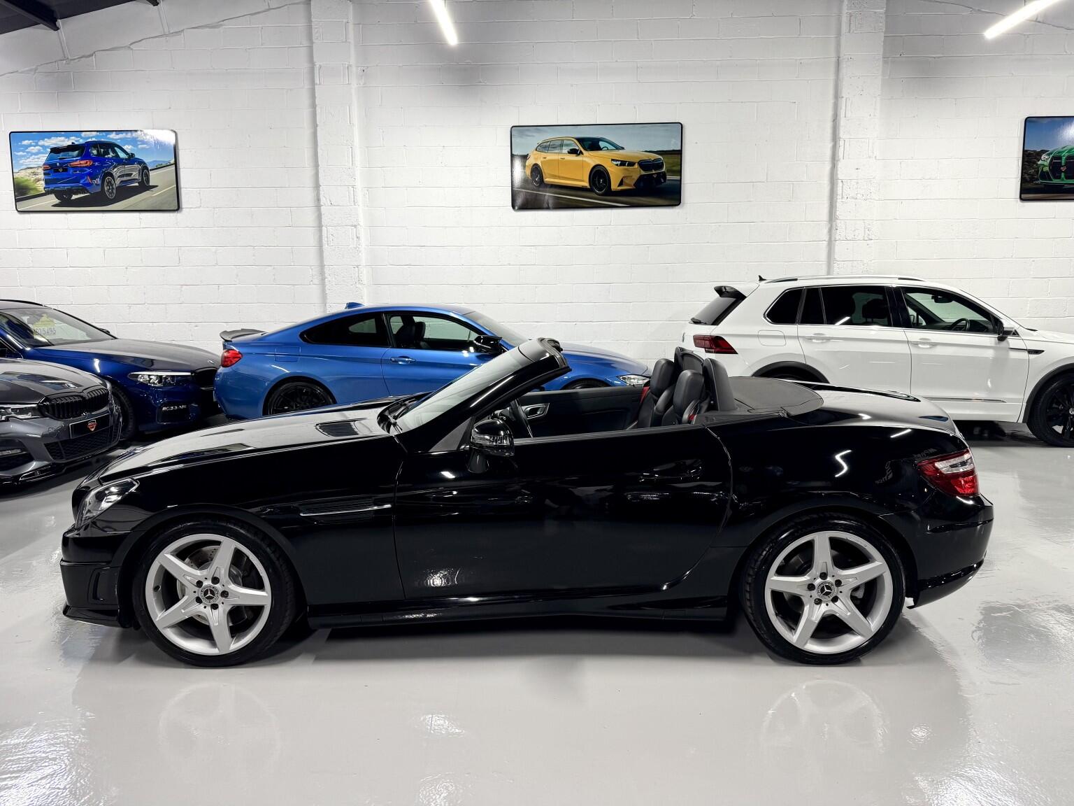 Mercedes-Benz SLK view 21