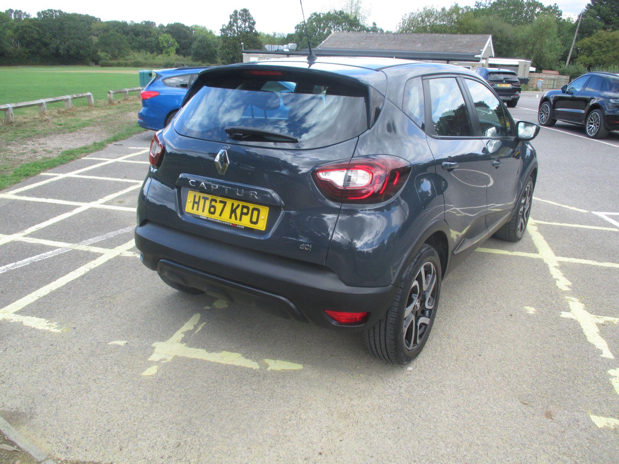 Renault Captur view 13